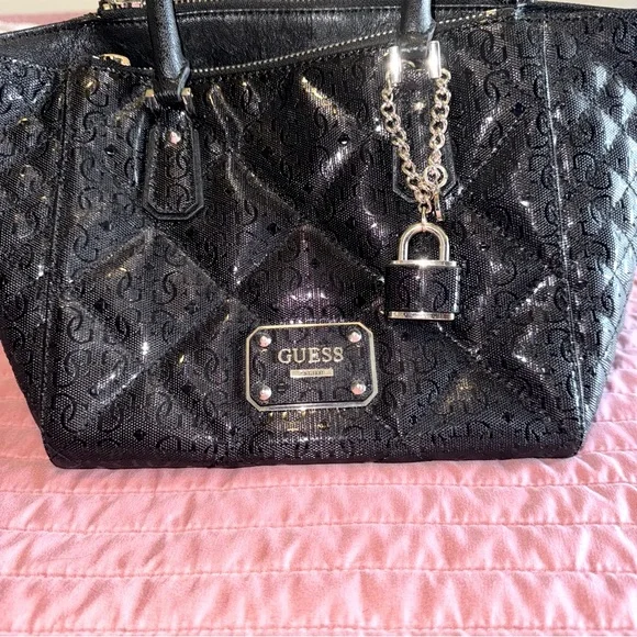 Guess Brand Purse - Picture 2 of 10